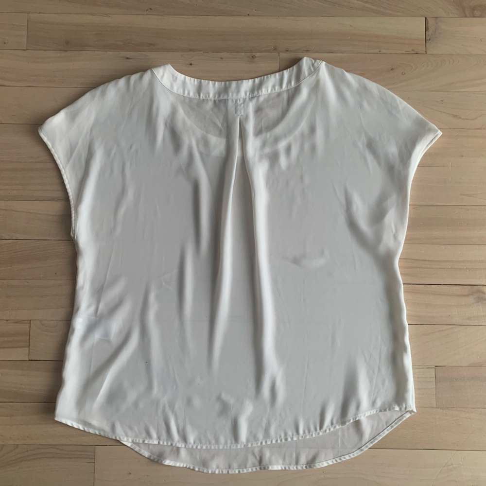BANANA REPUBLIC - Ivory Minimalist Blouse | Effortless Draped Fit - Picture 9 of 9
